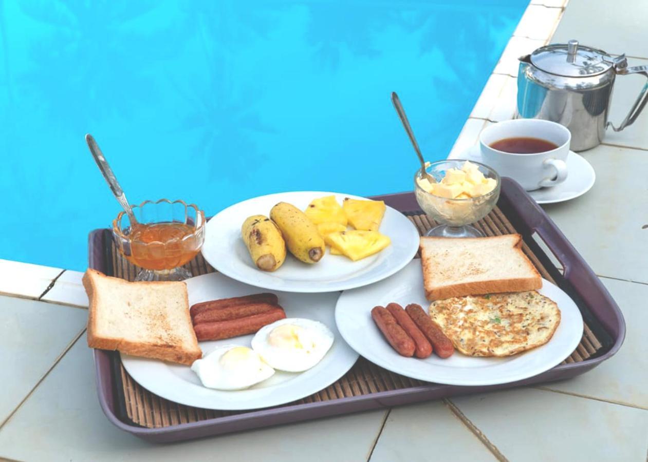 Crystal Villa Уелигама Екстериор снимка