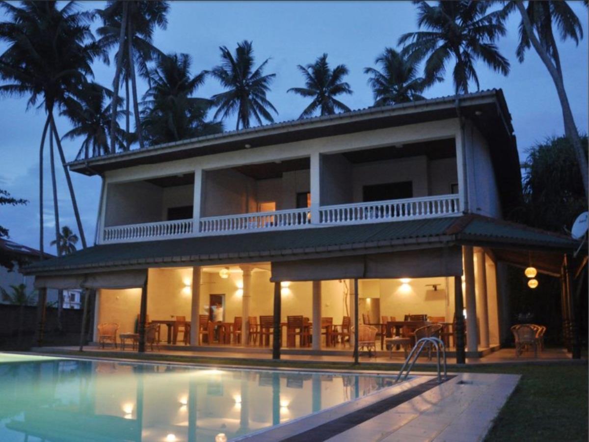 Crystal Villa Уелигама Екстериор снимка